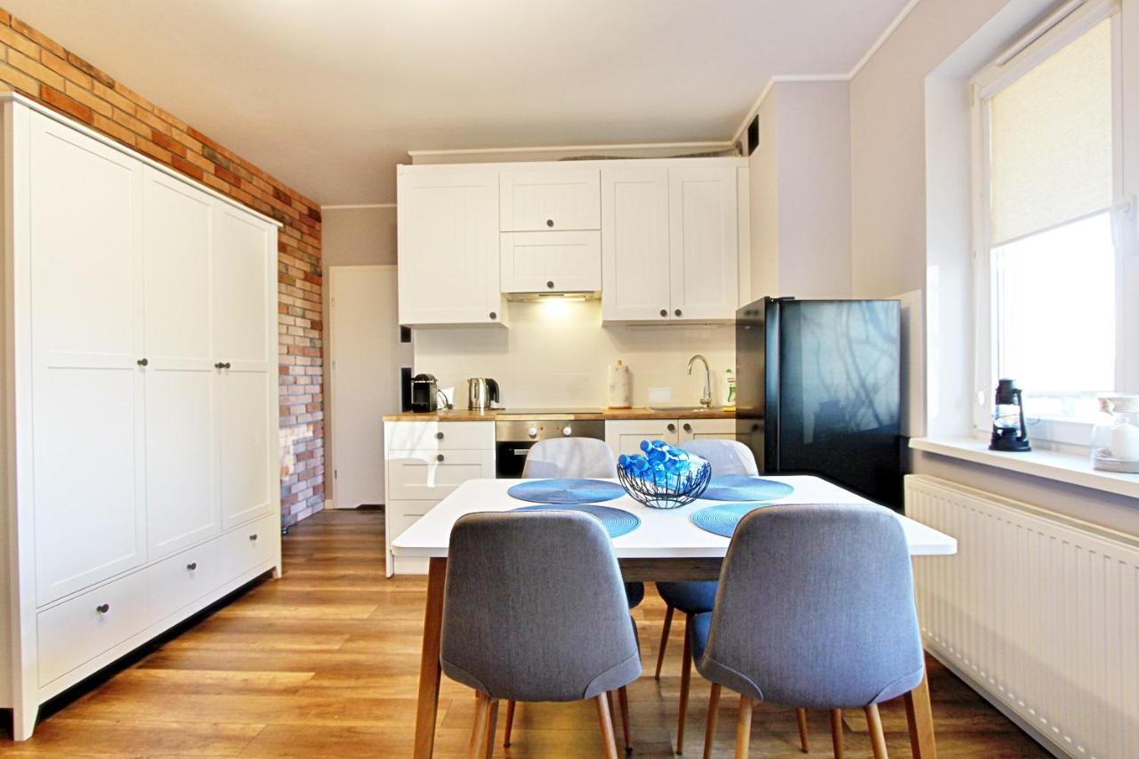 Appartement Apartament Kotwica Z Prywatnym Miejscem W Hali Garazowej à Świnoujście Extérieur photo